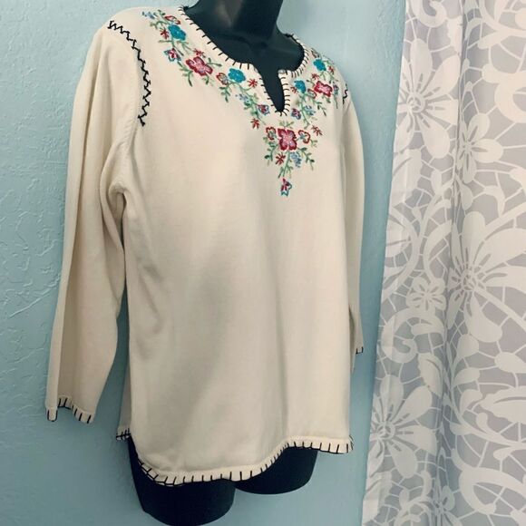 White Stag Boho Cream Floral Embroidered Knit Sweater Top. Size Large - Picture 5 of 11